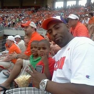 Meet your Posher, Clyde